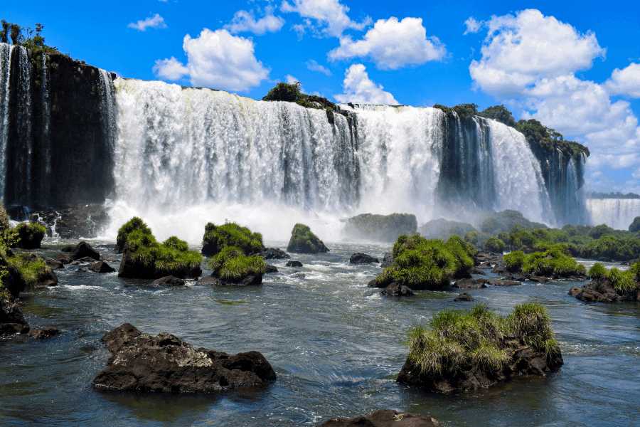 iguazu falls in brazil