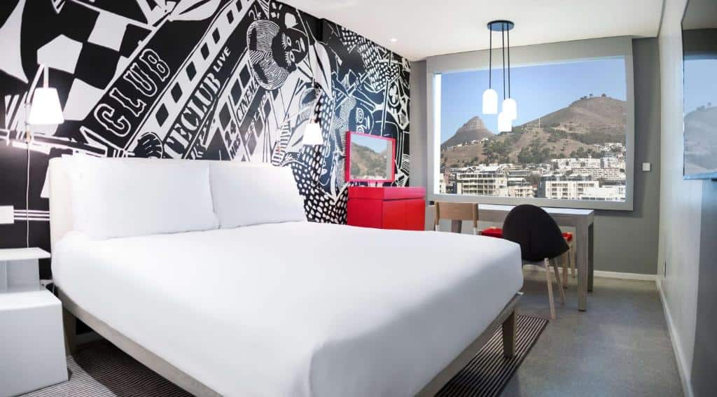 Radisson RED Hotel V&A Waterfront