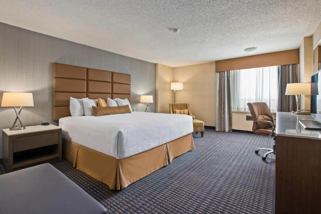 Best Western Premier Calgary Plaza Hotel