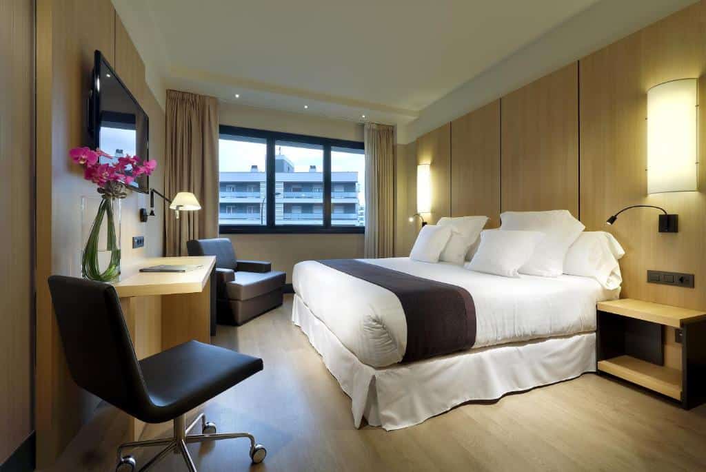 Occidental Bilbao hotel room