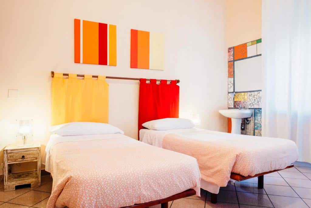The Beehive hostel in Rome