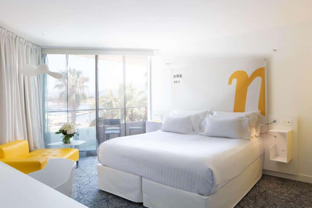 nhow Marseille hotel room