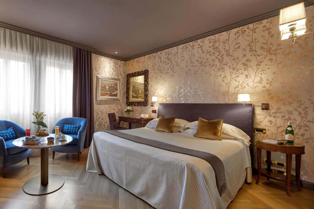 Hotel Accademia guest room in Verona