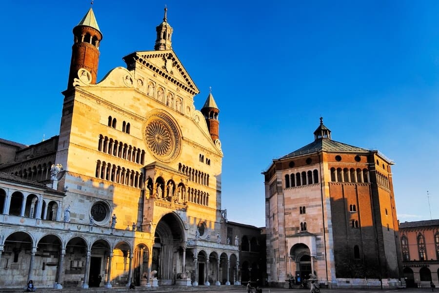 a view of the Cathedral in Cremona