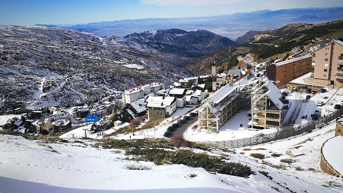 skiing in Sierra Nevada – Pradollano