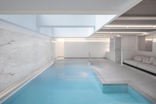 Four Seasons Hotel Montreal indoor pool