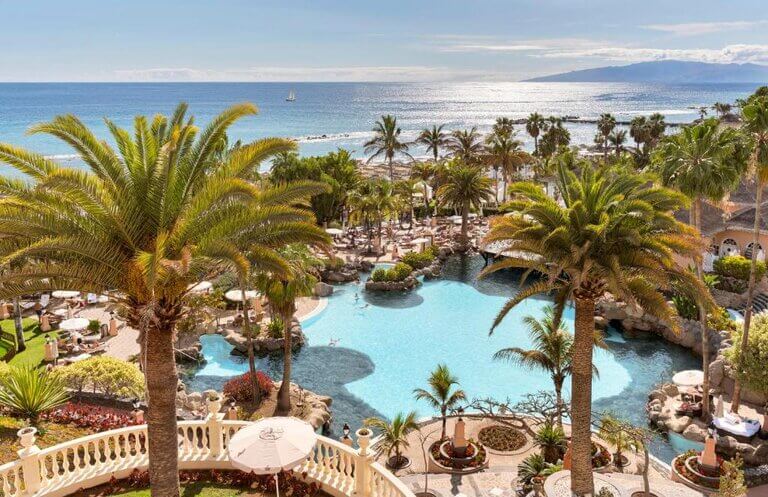 Gran Hotel Bahía del Duque Resort swimming pool