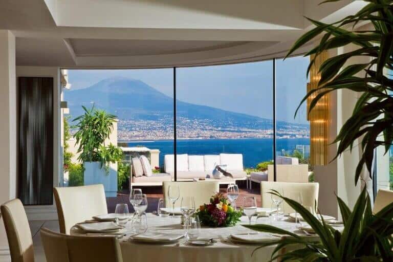 Grand Hotel Vesuvio restaurant