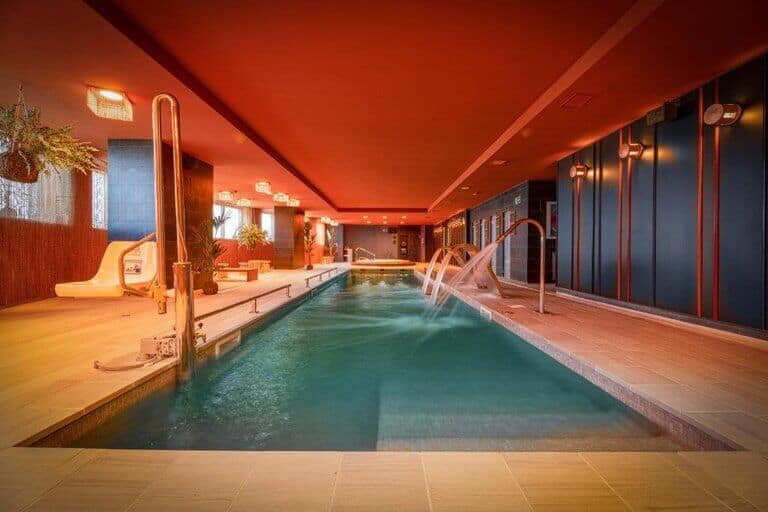 Melia Valencia indoor swimming pool