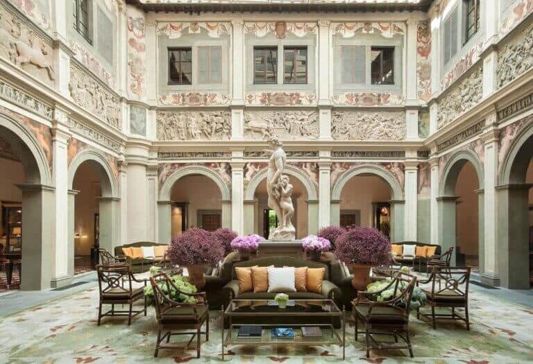 Four Seasons Hotel Firenze lobby