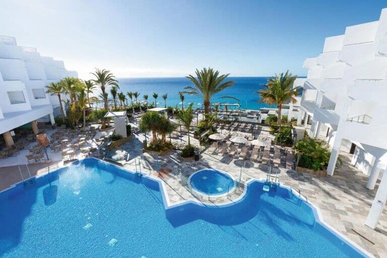 Hotel Riu Palace Jandia outdoor pool