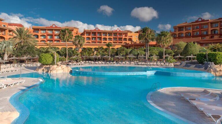 Sheraton Fuerteventura swimming pool