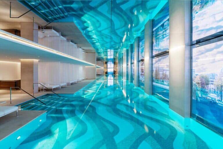 Cheval Blanc Paris swimming pool