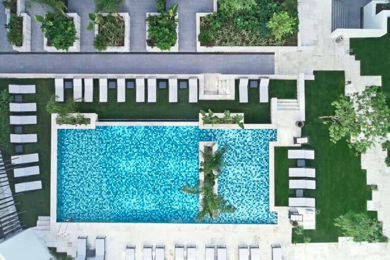 Grand Hyatt Athens outdoor pool