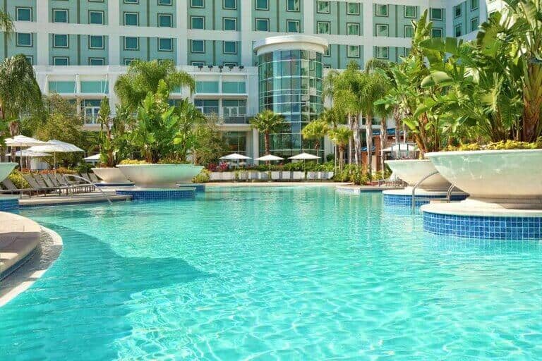 Hilton Orlando Hotel swimming pool