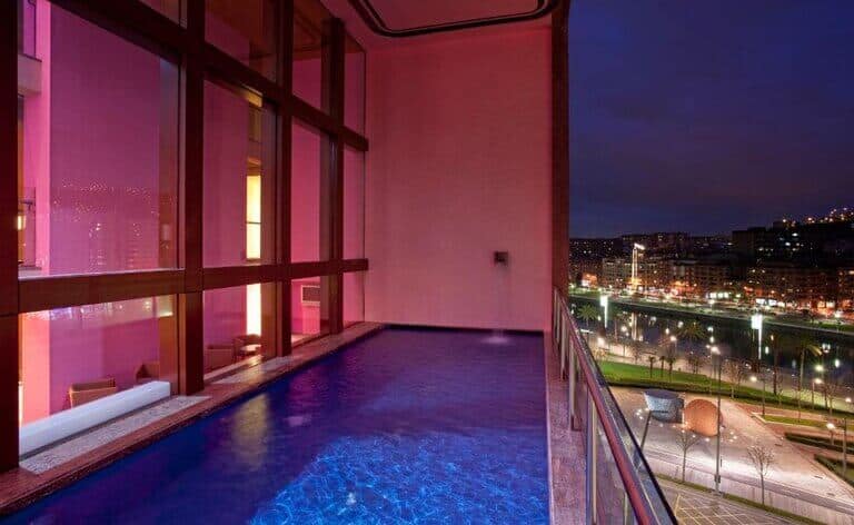 Hotel Meliá Bilbao outdoor pool