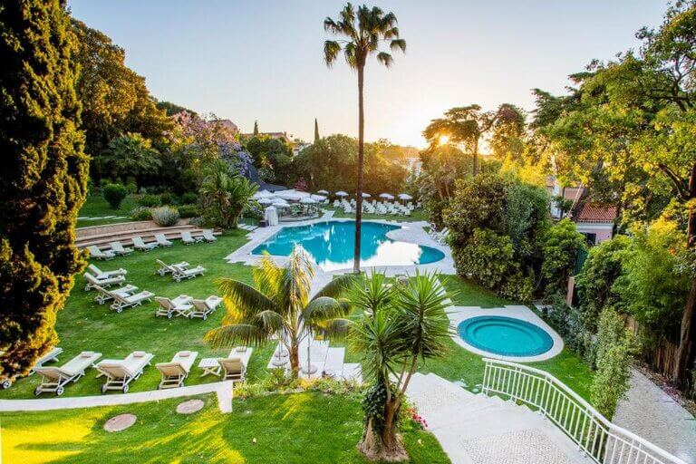 Olissippo Lapa Palace Lisbon swimming pool